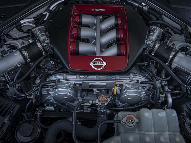Nissan GT-R 2021 giá bao nhiêu